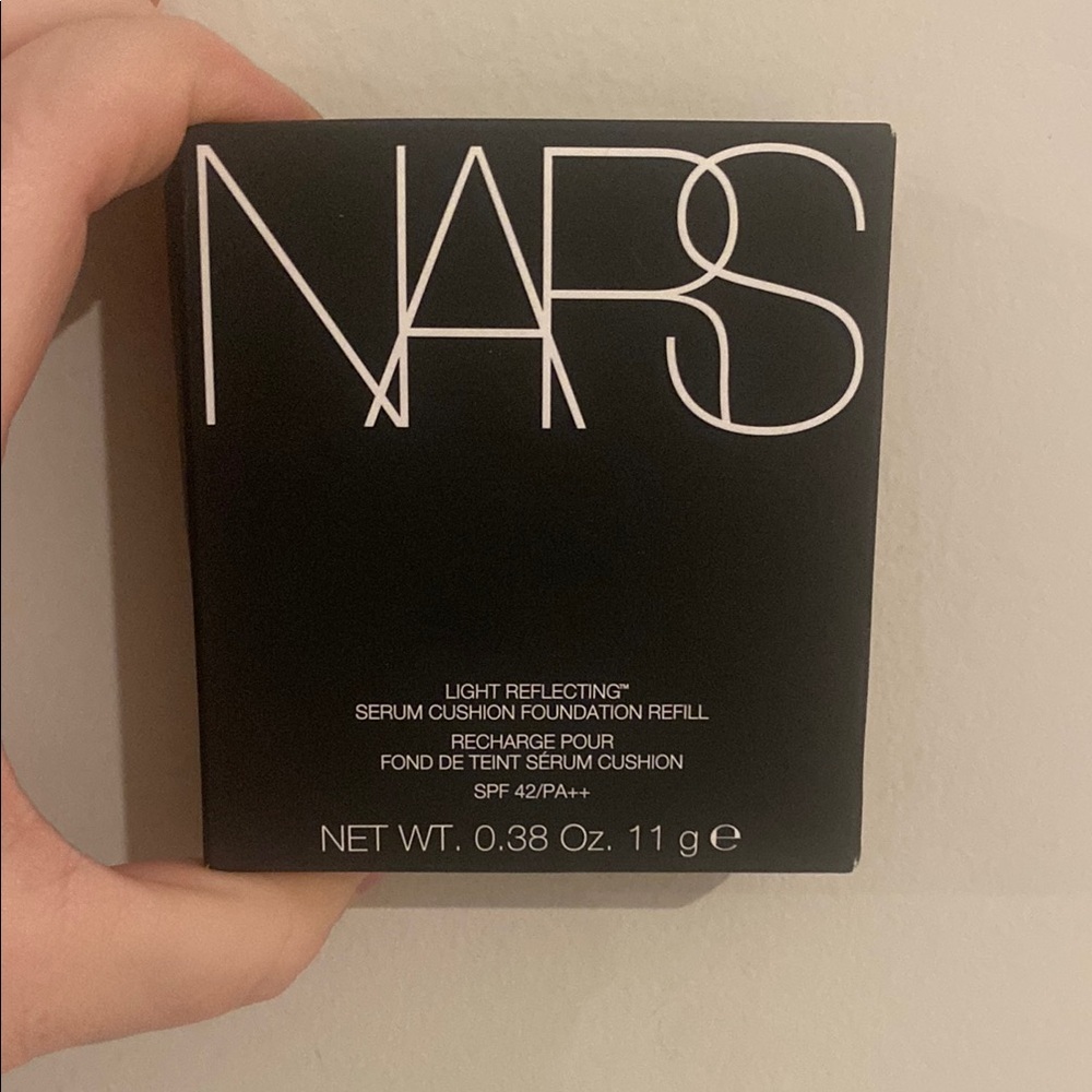 NARS Light Reflecting Serum Cushion Foundation Refill Mont Blanc SPF 42